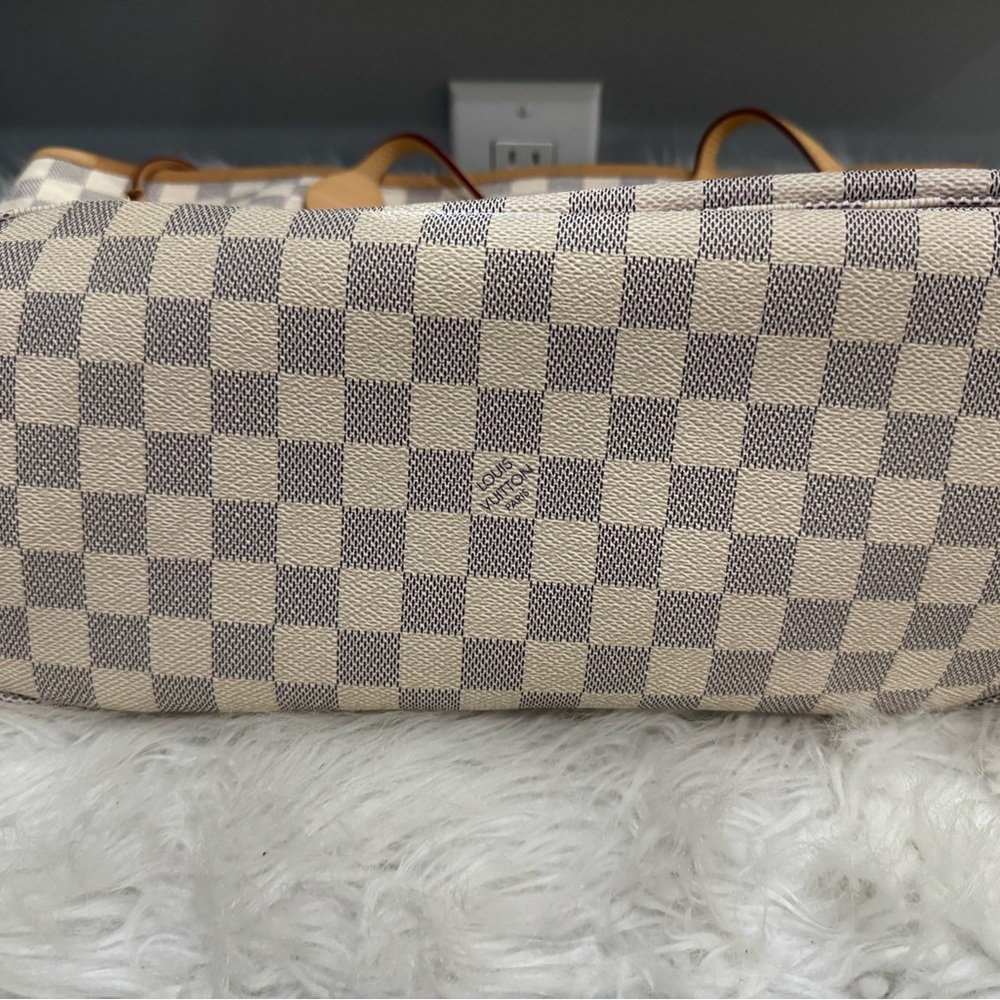 Louis Vuitton Neverfull MM Damier Azur Beige interior - Picture 10 of 14